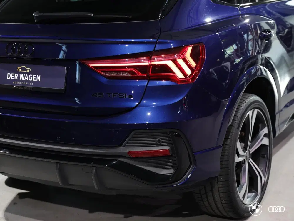 Audi Q3 45 TFSI e S Edition uit 2023, foto 6