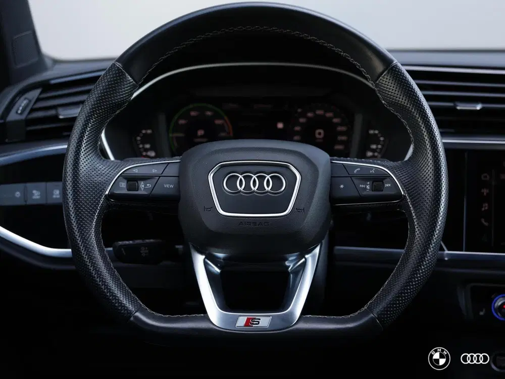 Audi Q3 45 TFSI e S Edition uit 2023, foto 9