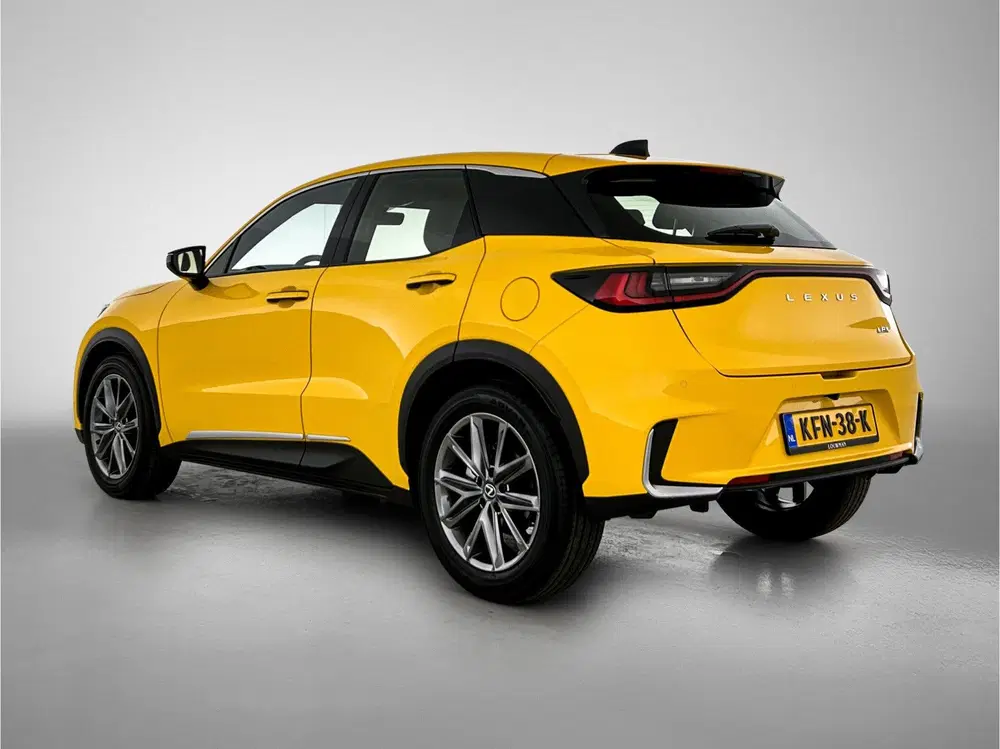 Lexus LBX Relax 2WD uit 2024, foto 15