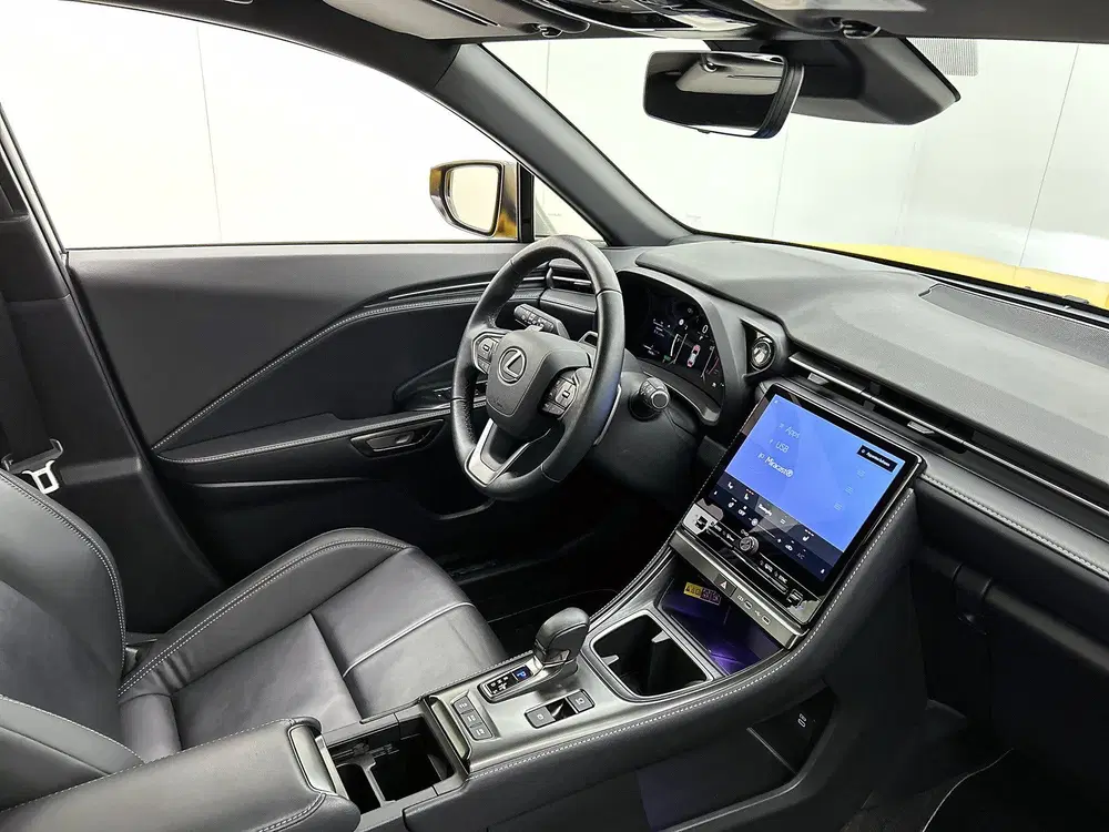 Lexus LBX Relax 2WD uit 2024, foto 6