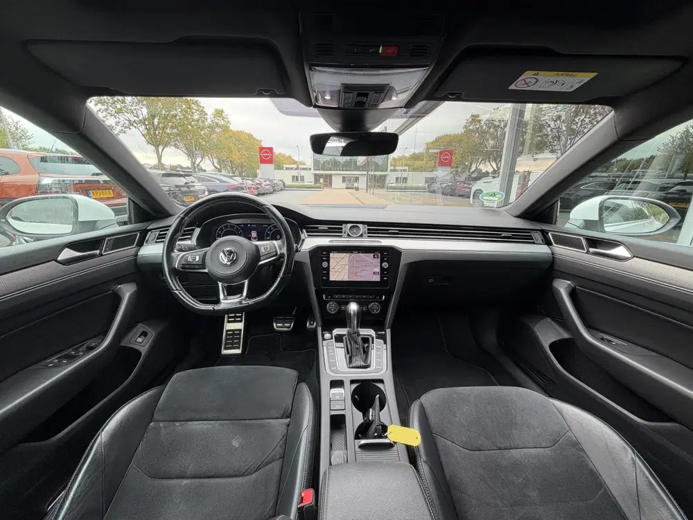 Volkswagen Arteon 1.5 TSI Business R uit 2019, foto 3
