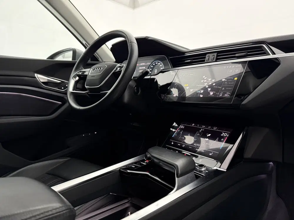 Audi e-tron 55 quattro Advanced edition 95 kWh uit 2021, foto 4