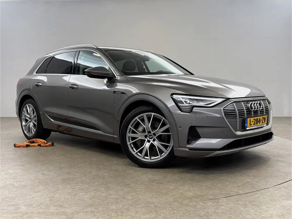 Audi e-tron 55 quattro Advanced edition 95 kWh uit 2021, foto 6