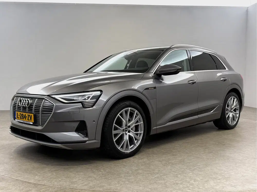 Audi e-tron 55 quattro Advanced edition 95 kWh uit 2021, foto 9