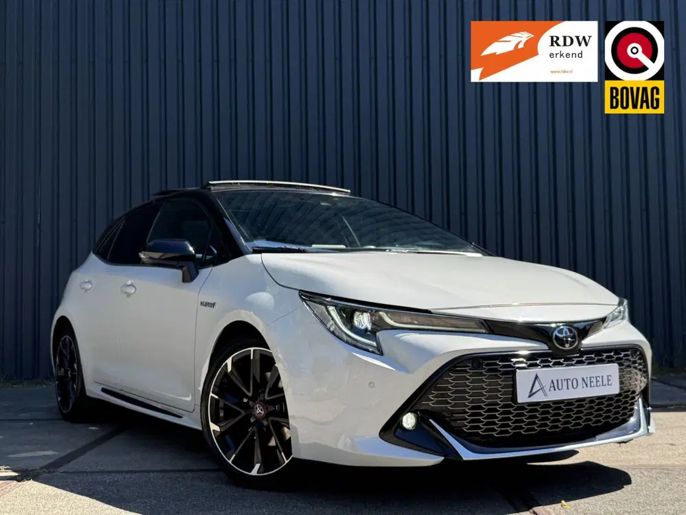 Toyota Corolla 2.0 Hybrid GR-Sport Plus Panoramadak uit 2020