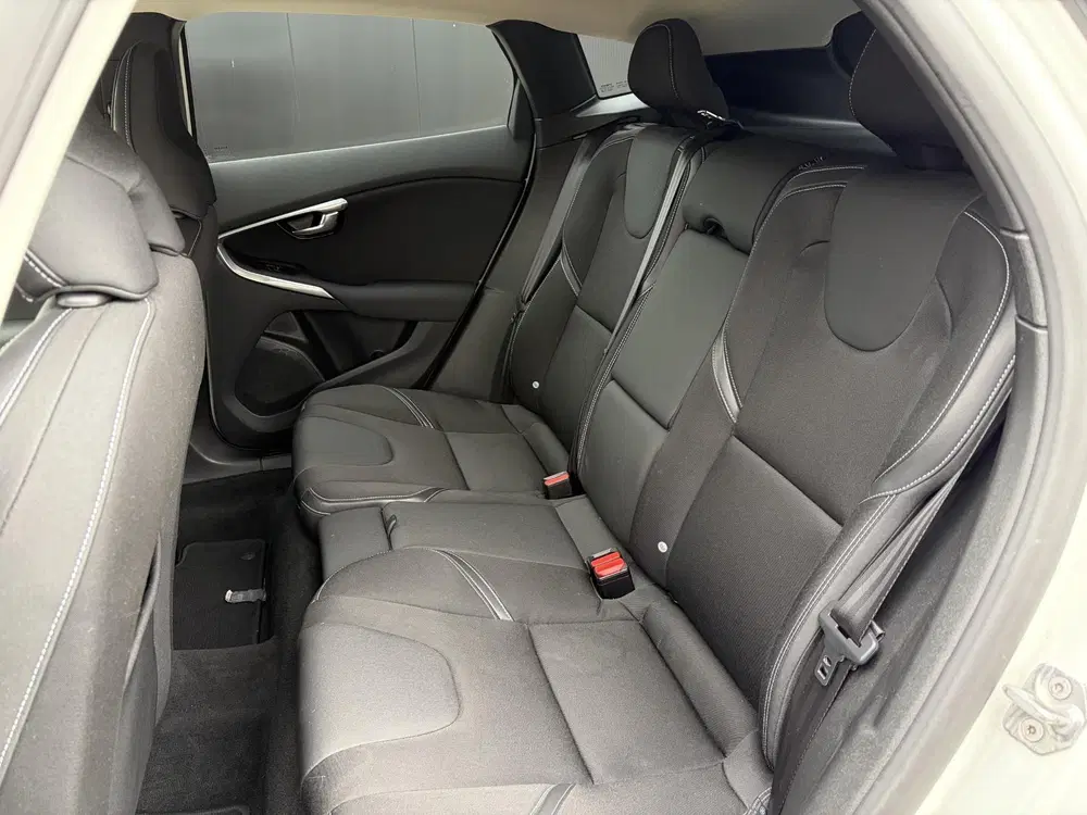 Volvo V40 1.5 T2 Polar+ Automaat uit 2019, foto 6