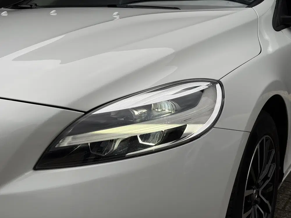 Volvo V40 1.5 T2 Polar+ Automaat uit 2019, foto 7