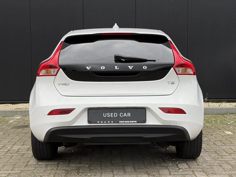 Volvo V40 1.5 T2 Polar+ Automaat uit 2019, foto 9
