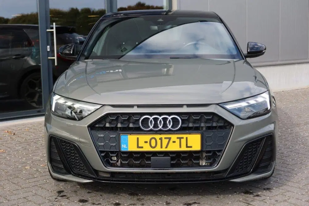 Audi A1 30 TFSI Pro Line S 110pk Virtual uit 2021, foto 2