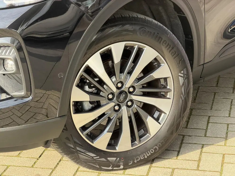 Ford Kuga 2.5 PHEV 243 PK Titanium uit 2024, foto 8