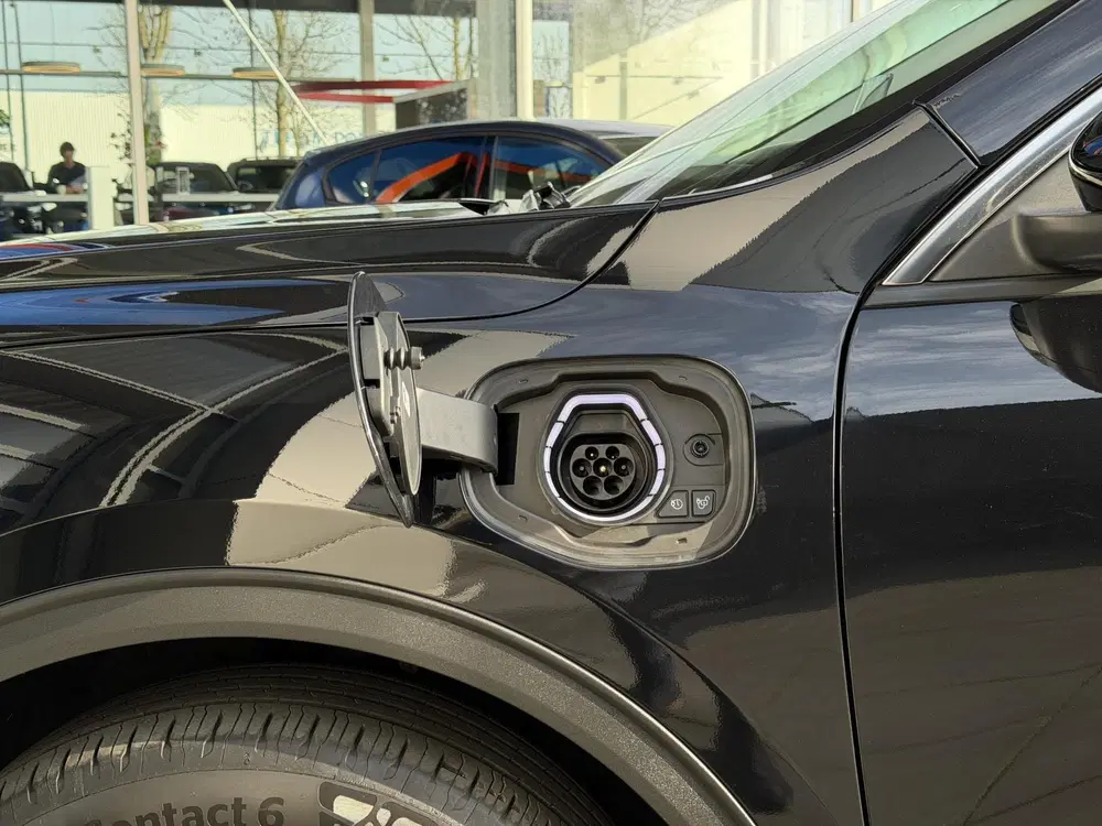 Ford Kuga 2.5 PHEV 243 PK Titanium uit 2024, foto 9
