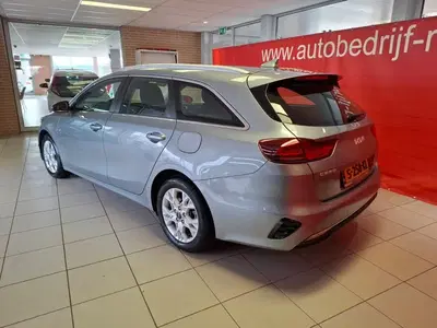 Kia Ceed 1.0 MHEV AUTOMAAT DynamicLine 5D uit 2023