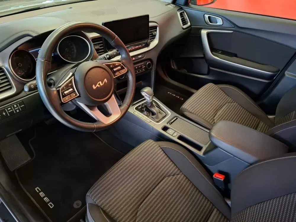 Kia Ceed 1.0 MHEV AUTOMAAT DynamicLine 5D uit 2023, foto 8