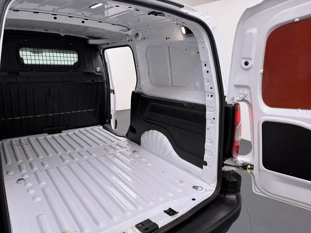 Peugeot Partner HDI 102PK Lang L2 Premium Navi Airco Apple uit 2021, foto 14