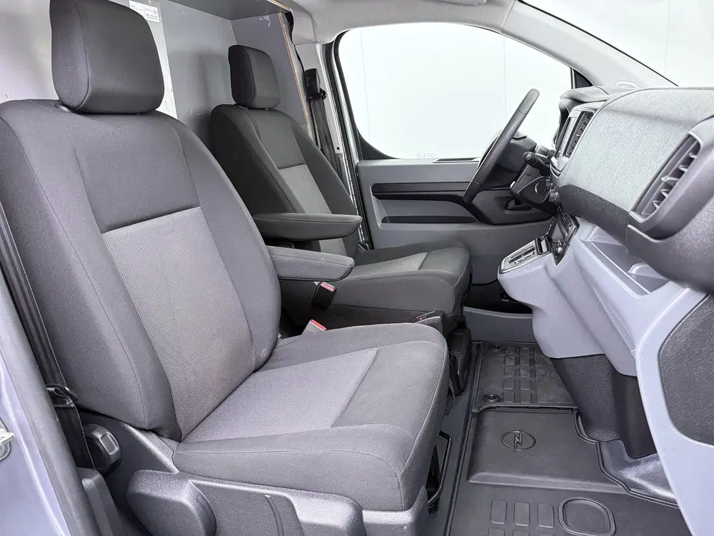 Opel Vivaro 75kWh AUT. Navi 360Camera L2H1 Airco Apple uit 2022, foto 13