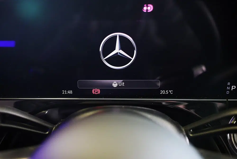 Mercedes-Benz E-Klasse 300 e AMG 53 Look uit 2025, foto 15