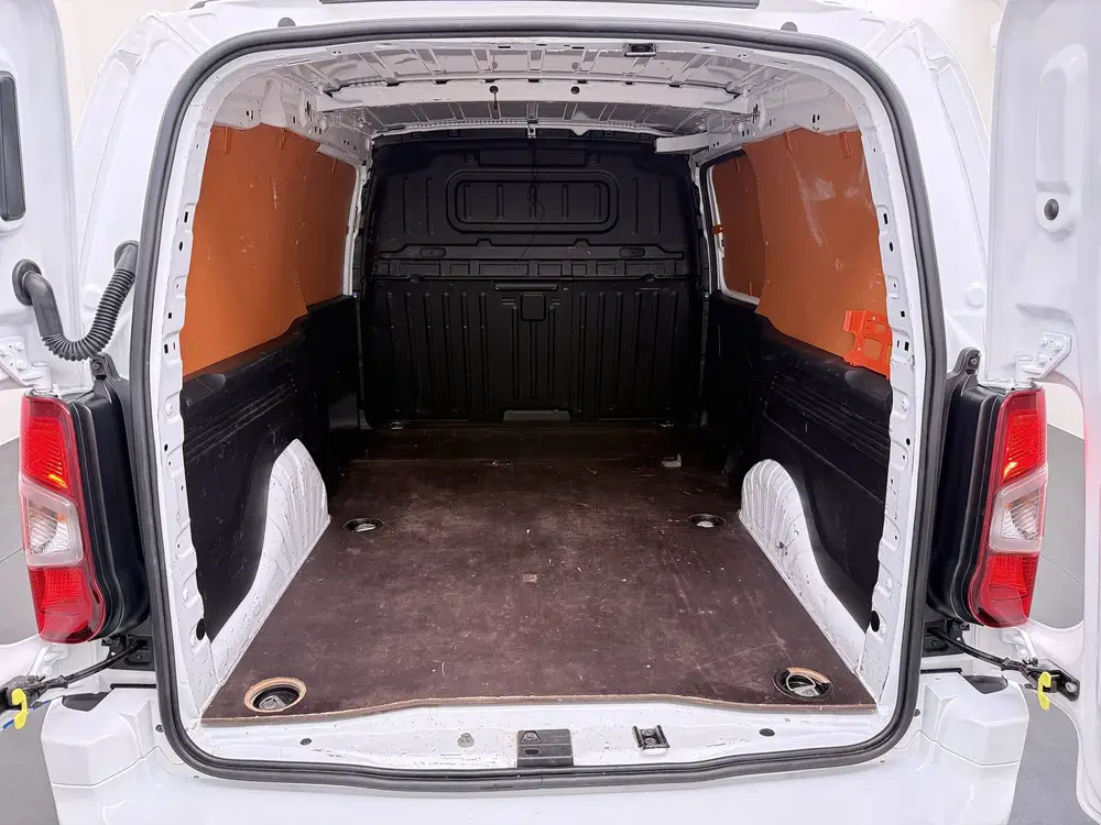 Opel Combo D 131PK L2H1 Navi Camera Trekhaak Euro 6 D uit 2021, foto 15