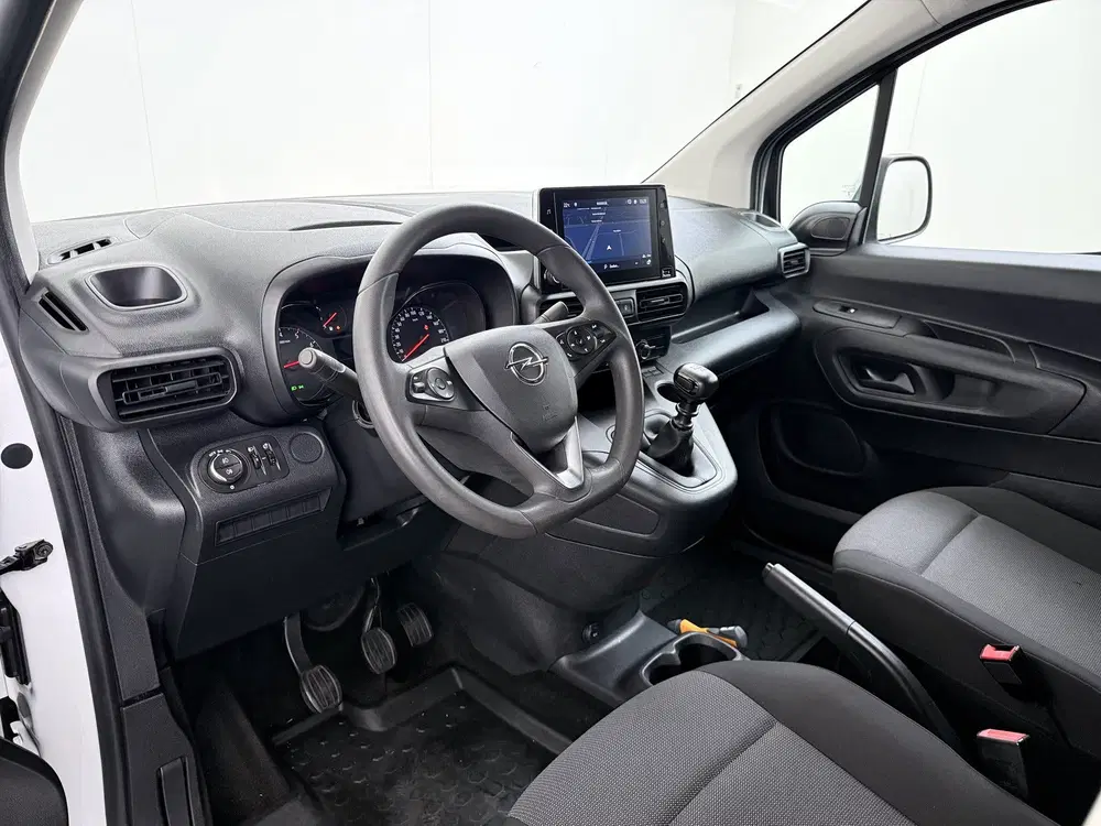 Opel Combo D 131PK L2H1 Navi Camera Trekhaak Euro 6 D uit 2021, foto 3