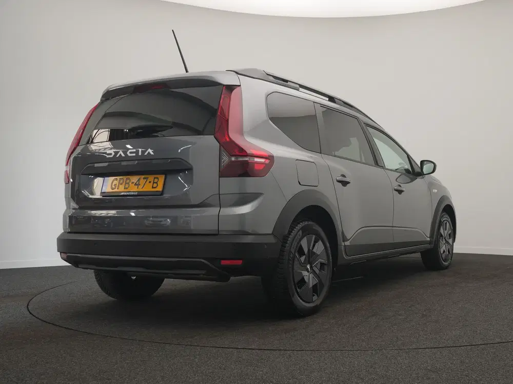 Dacia Jogger 1.6 Hybrid 140 Expression 7p. uit 2024, foto 6