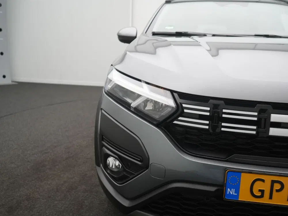 Dacia Jogger 1.6 Hybrid 140 Expression 7p. uit 2024, foto 8