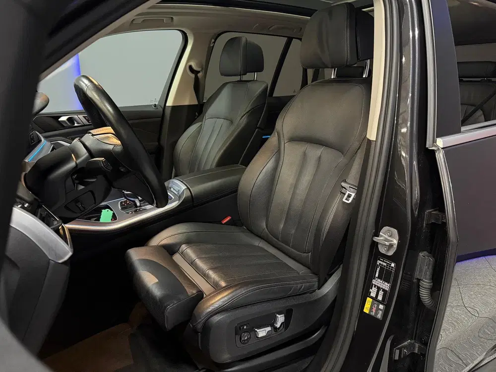 BMW X5 xDrive45e Executive HUD uit 2022, foto 10
