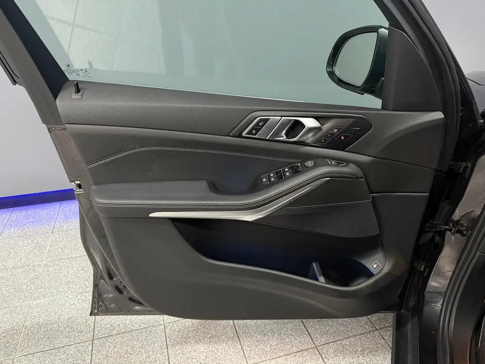 BMW X5 xDrive45e Executive HUD uit 2022, foto 11