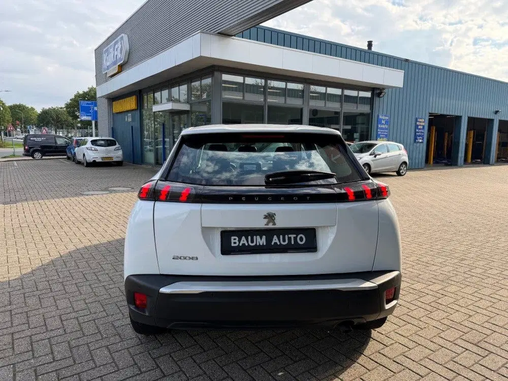 Peugeot 2008 1.2 PT B.L. ACTIVE NAVI AIRCO uit 2021, foto 11
