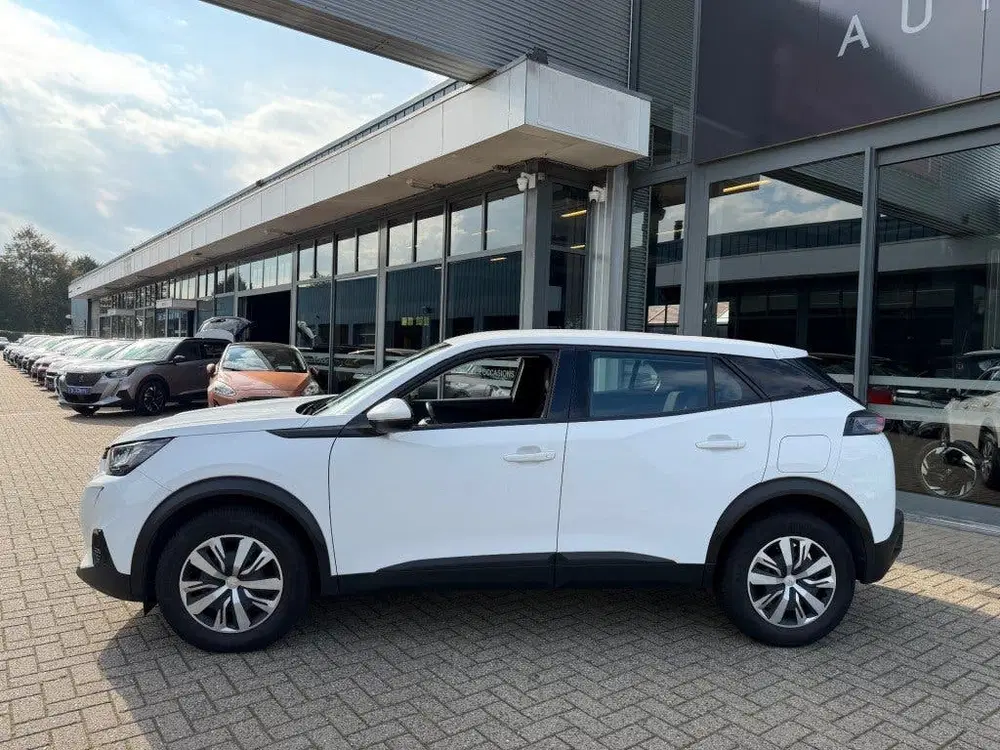 Peugeot 2008 1.2 PT B.L. ACTIVE NAVI AIRCO uit 2021, foto 6