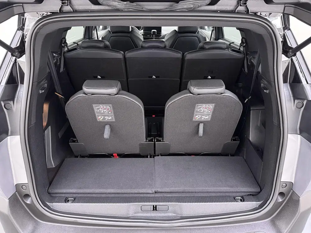 Peugeot 5008 1.2 Hybrid 136 GT 7 PERSOONS uit 2024, foto 12