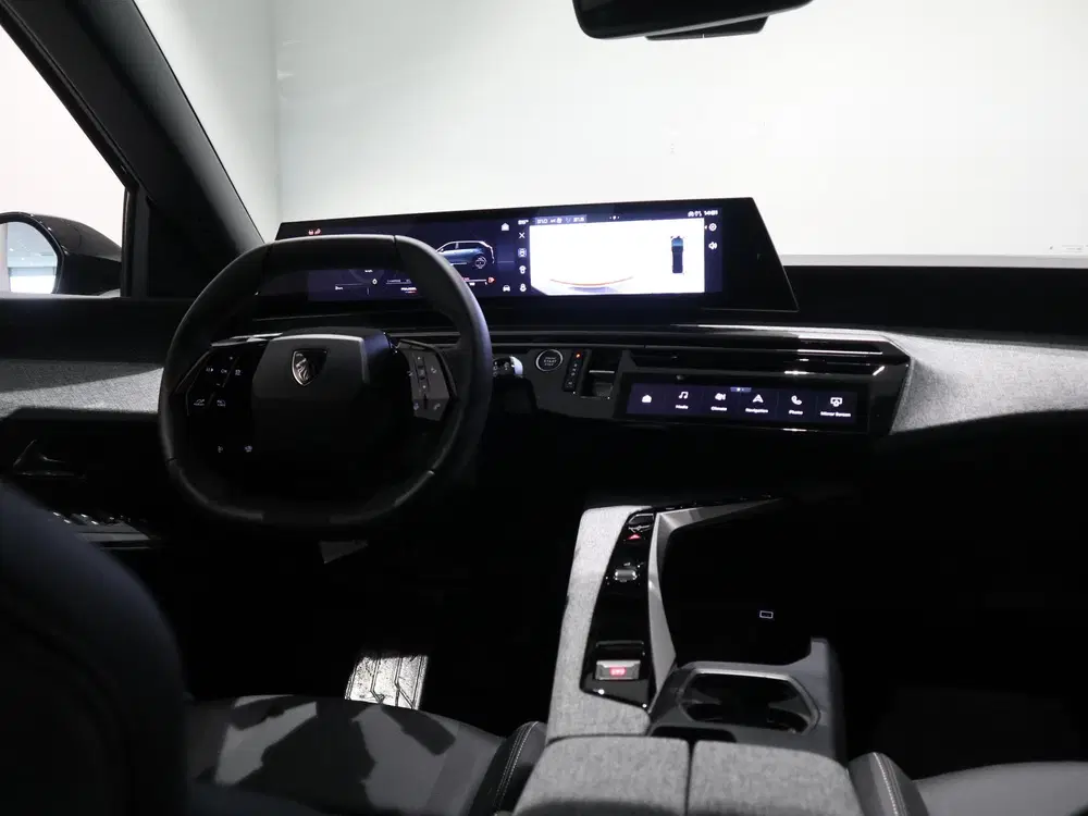 Peugeot 5008 HYBRID 145 GT uit 2025, foto 12
