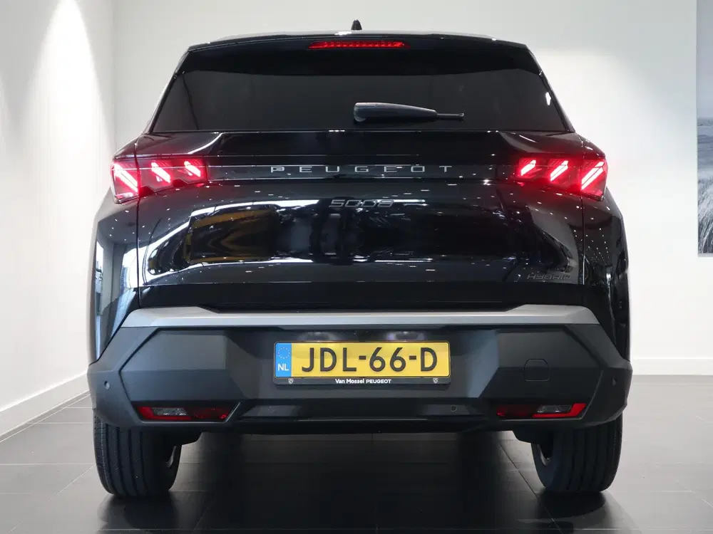 Peugeot 5008 HYBRID 145 GT uit 2025, foto 5