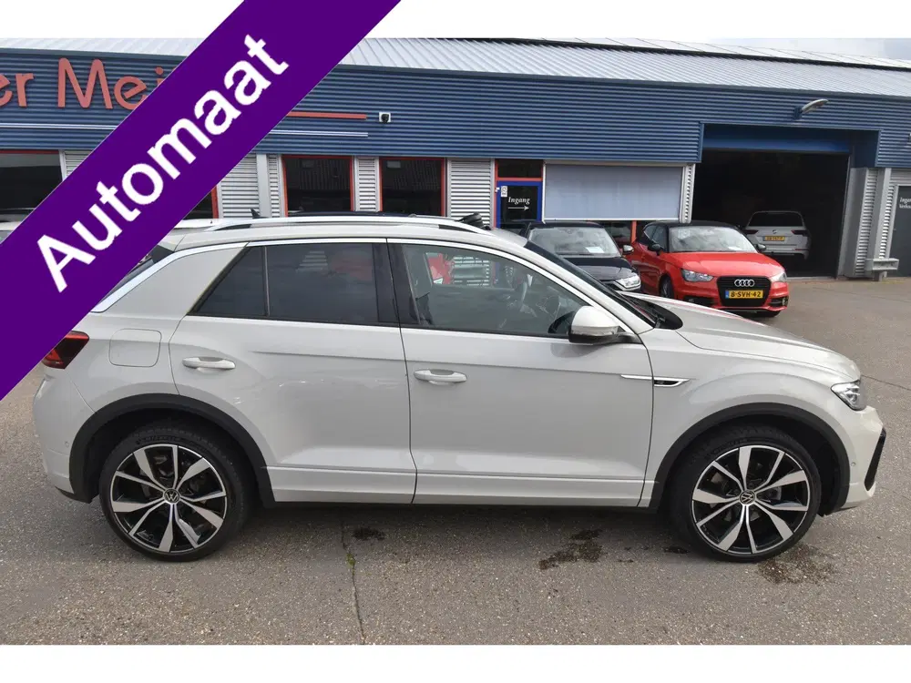 Volkswagen T-Roc 1.5 TSI R-Line Business+ uit 2022, foto 2
