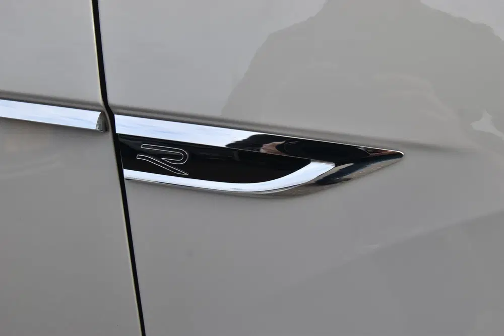 Volkswagen T-Roc 1.5 TSI R-Line Business+ uit 2022, foto 8
