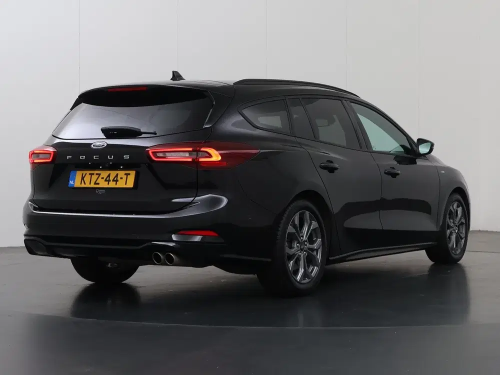 Ford Focus 1.0 EcoBoost Hybrid ST Line X 155pk Automa uit 2024, foto 2