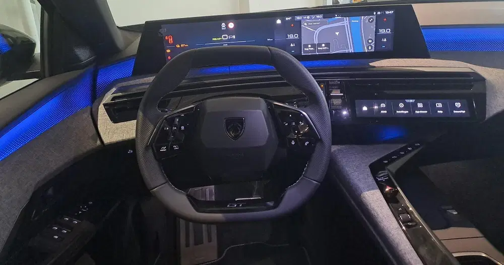 Peugeot 3008 GT 73 kWh uit 2025, foto 15