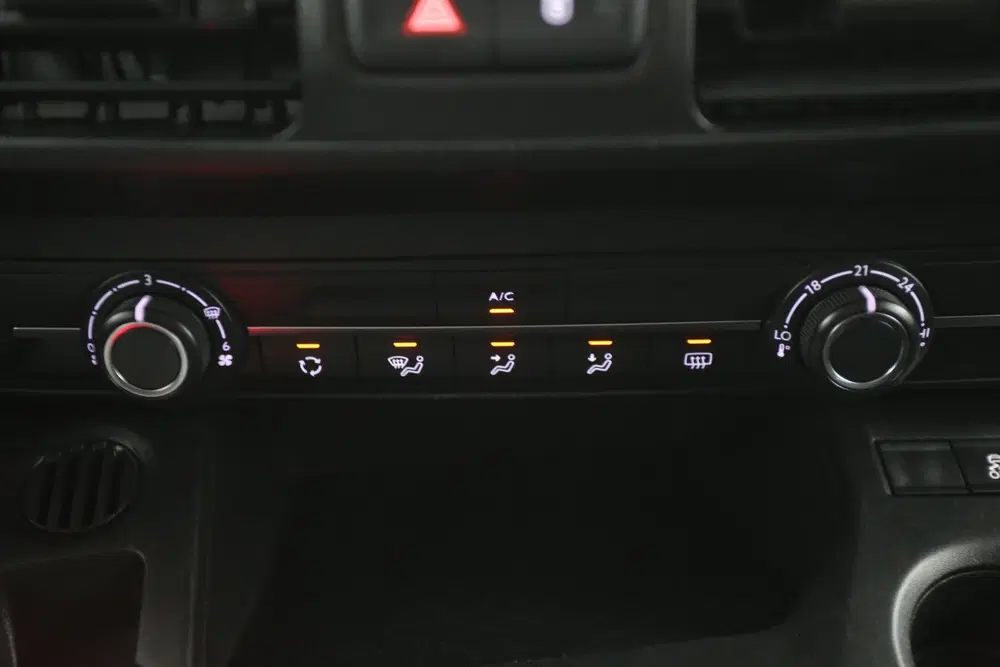 Opel Combo 1.6D 100PK uit 2019, foto 12
