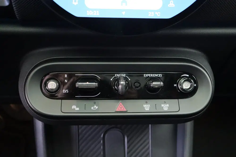 Mini Hatchback Cooper C uit 2025, foto 15