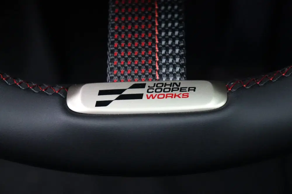 Mini Hatchback Cooper C uit 2025, foto 8