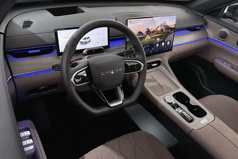 Chery Tiggo 8 PHEV UNIQUE 7-persoons Bruin Leer Snel lev uit 2026, foto 5