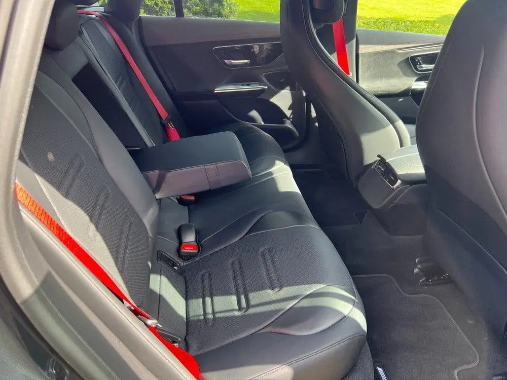 Mercedes-Benz EQE EQE 43 AMG 4-Matic uit 2022, foto 12