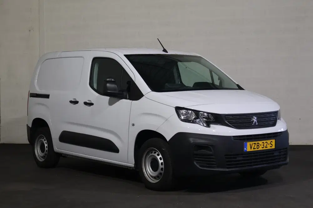 Peugeot Partner 1.2 PureTech 110pk S&S L1 Benzine 10dkm uit 2023, foto 6