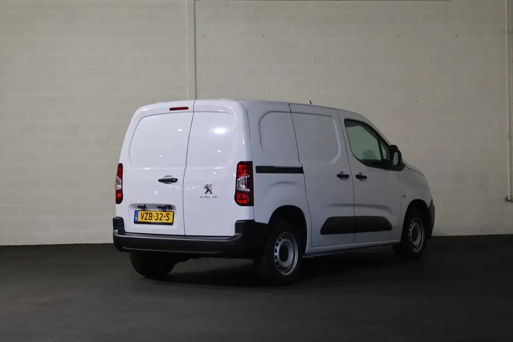 Peugeot Partner 1.2 PureTech 110pk S&S L1 Benzine 10dkm uit 2023, foto 7