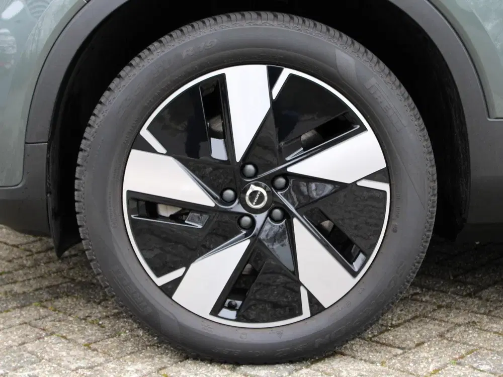 Volvo EX40 Single Motor Extended Range Plus Automaat uit 2025, foto 6