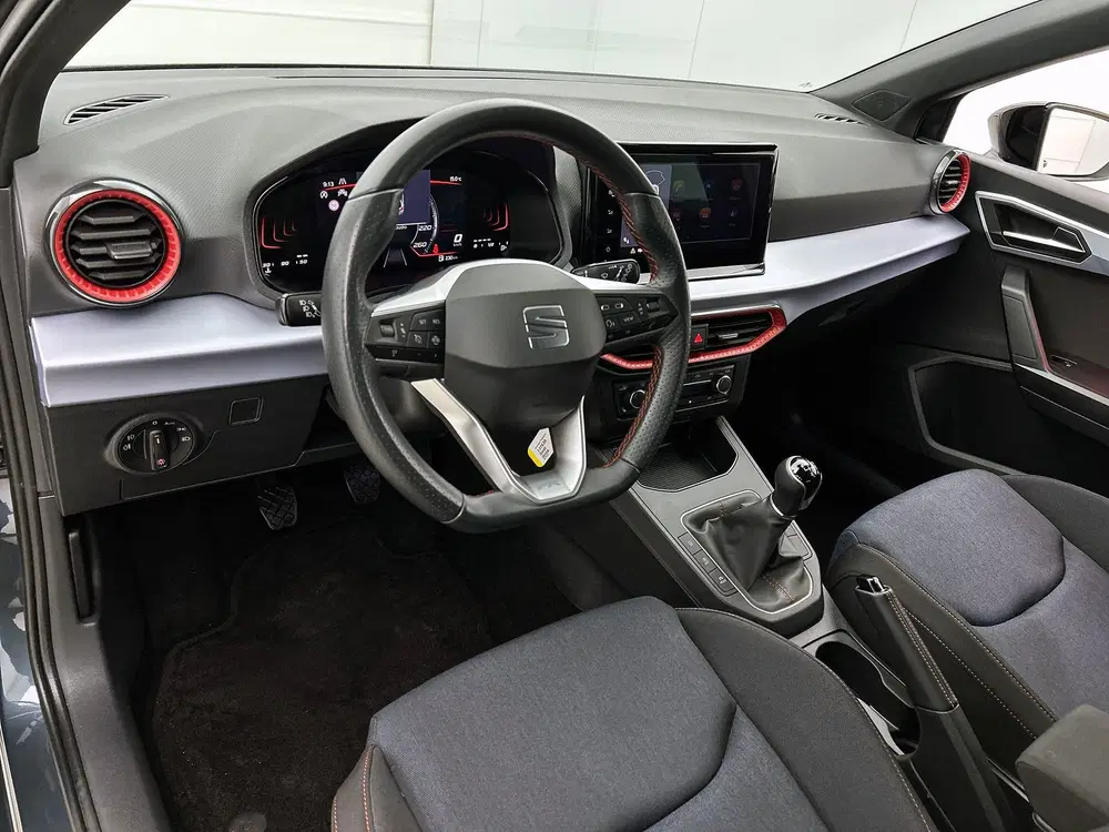 SEAT Ibiza 1.0 TSI FR uit 2024, foto 14