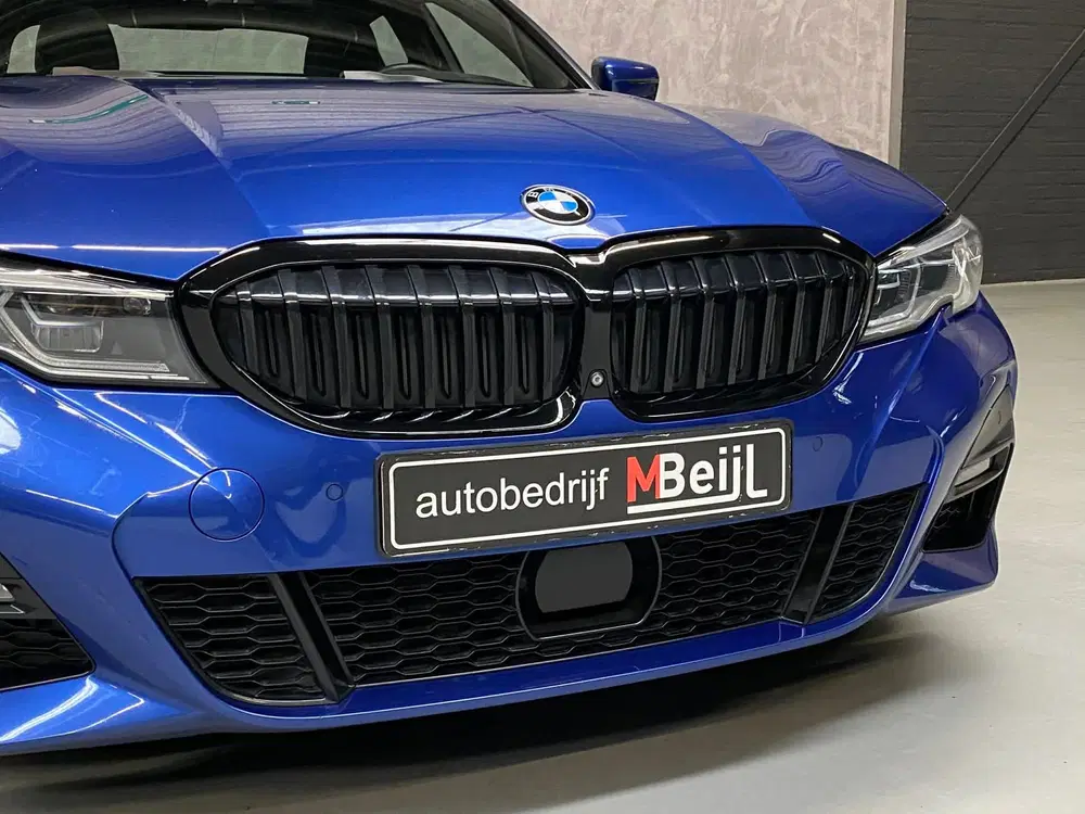 BMW 3-serie 330d xDrive High Executive uit 2020, foto 11