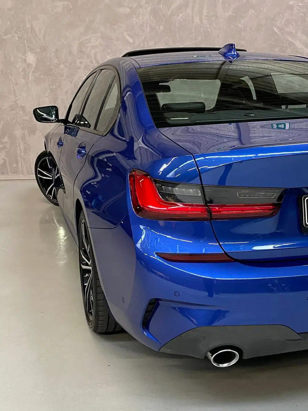 BMW 3-serie 330d xDrive High Executive uit 2020, foto 13
