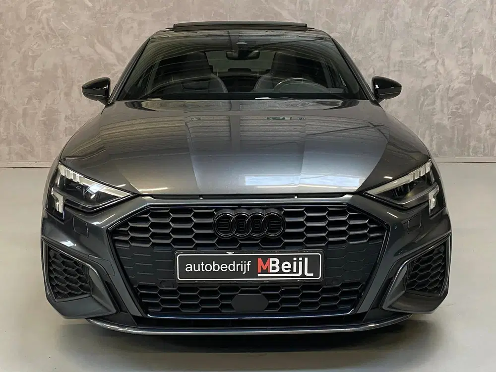 Audi A3 35 TFSI Pro Line uit 2021, foto 2