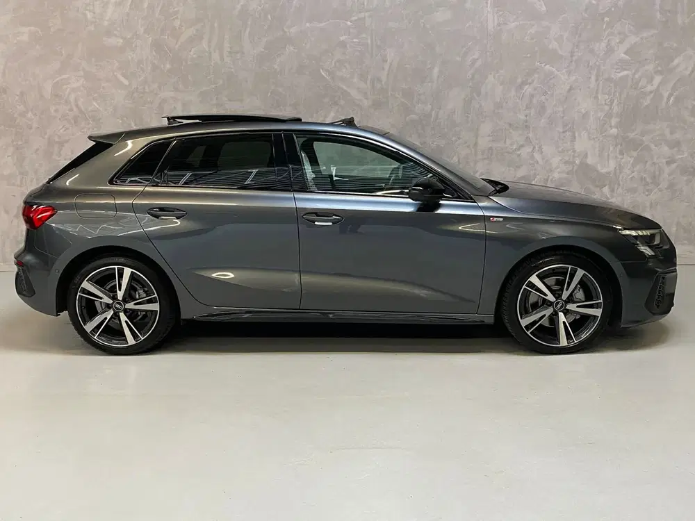 Audi A3 35 TFSI Pro Line uit 2021, foto 4