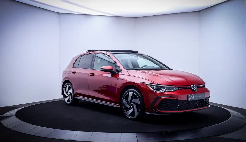 Volkswagen Golf 2.0 GTI DSG PANO uit 2024, foto 3