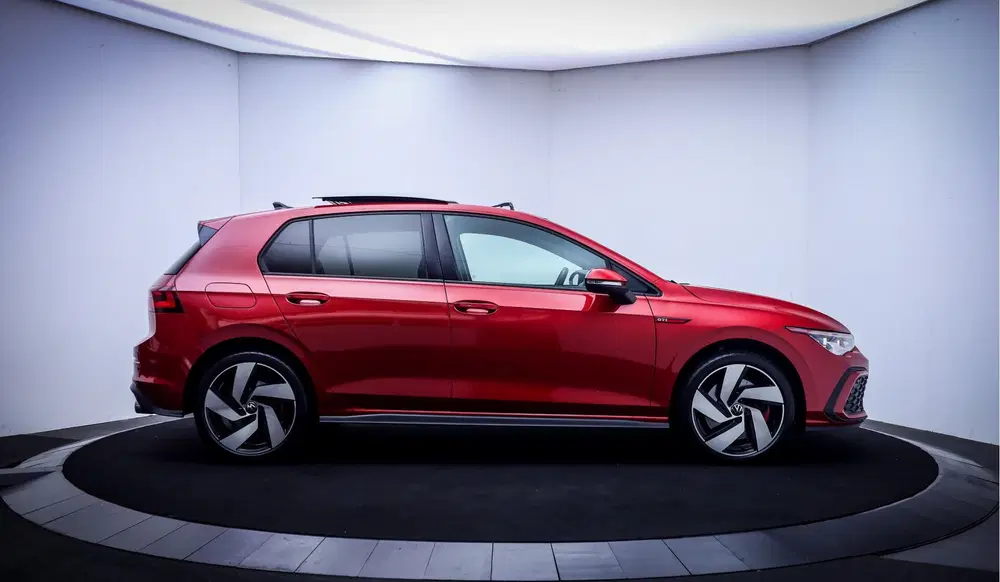 Volkswagen Golf 2.0 GTI DSG PANO uit 2024, foto 4